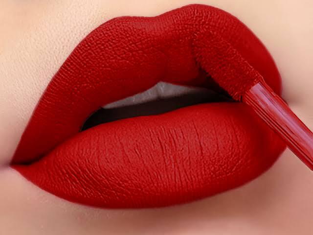 Guys, do red lips turn you on?