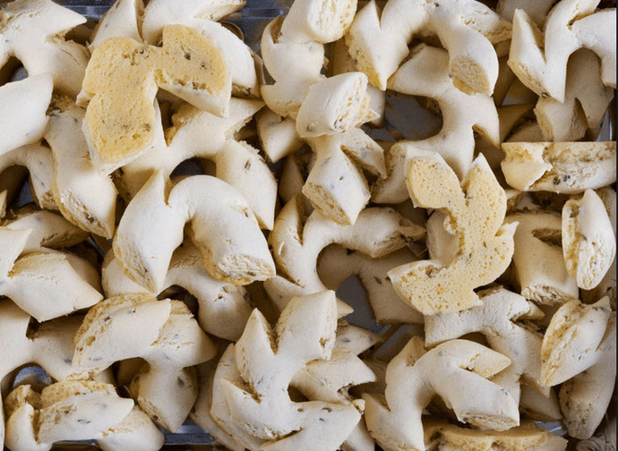 Does anyone still make their own Christmas cookies?