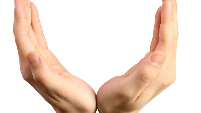 Which hand do you mostly use?