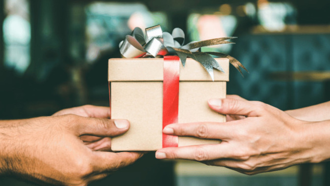Do you give gifts only if they give them back?