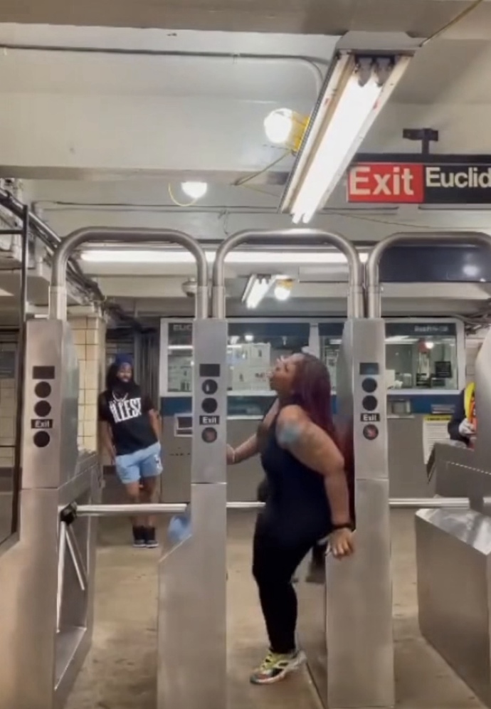 Is public transportation (subway/metro/MRT) in NY so expensive, that people need to jump the gate?