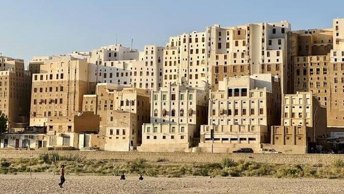 Did you know that the world's first skyscrapers were in YEMEN, not in Chicago?