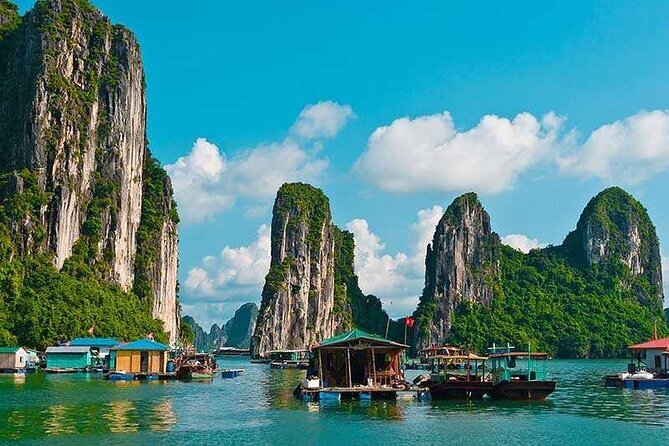 Which would you rather experience, Asias Karst Islands, or Americas Red Rocks?