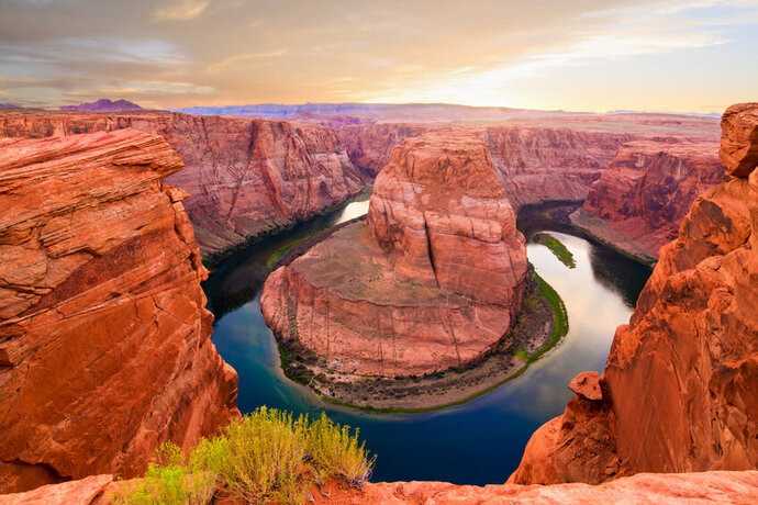 Which would you rather experience, Asias Karst Islands, or Americas Red Rocks?