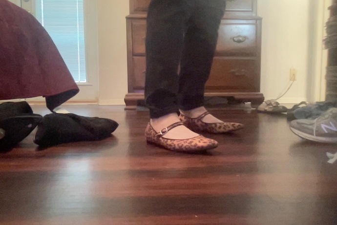 Which shoes should I Wear With Black Jeans for Office Wear?