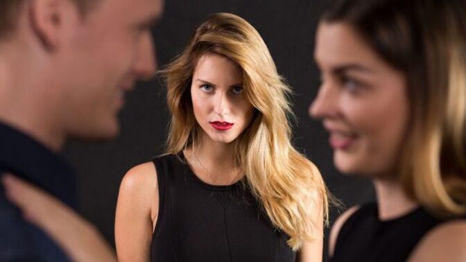 Are women more jealous than men?