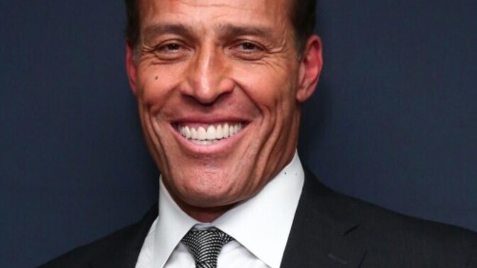 Is Tony Robbins a fraud?