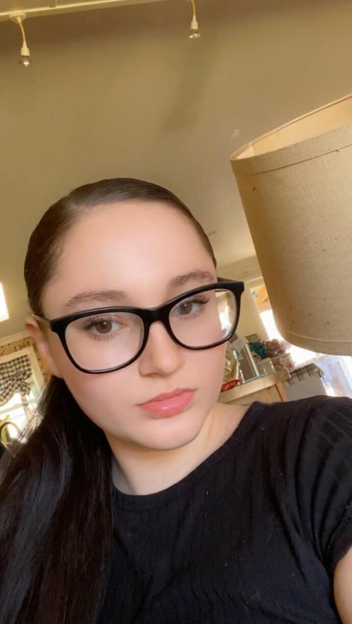 Why are black glasses so sexy on females?