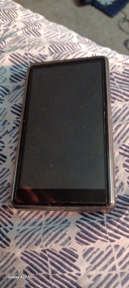 Who likes my new MP3 player it has 160GB and Google Play store?