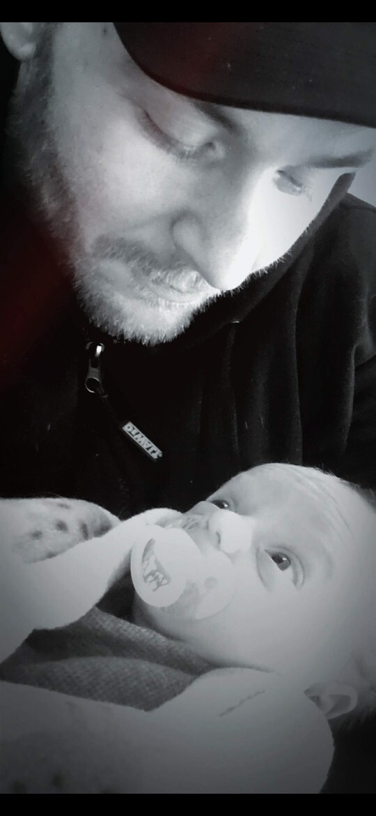 Do women find a single dad to be attractive?