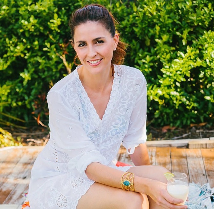 Do you find this woman sexy and attractive?