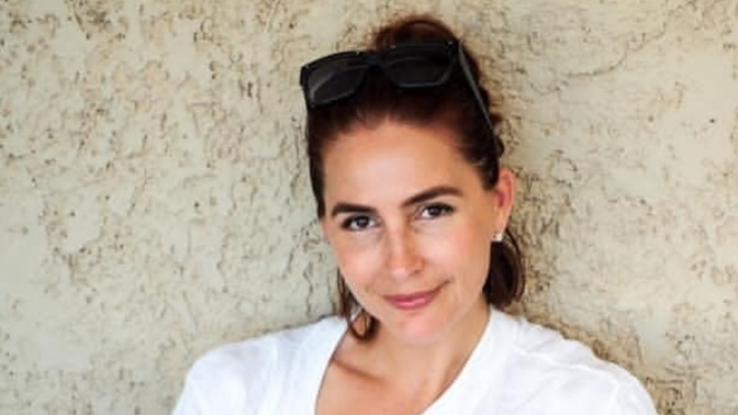 Do you find this woman sexy and attractive?