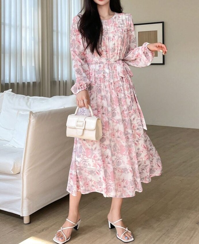 What is your favourite style on a woman?