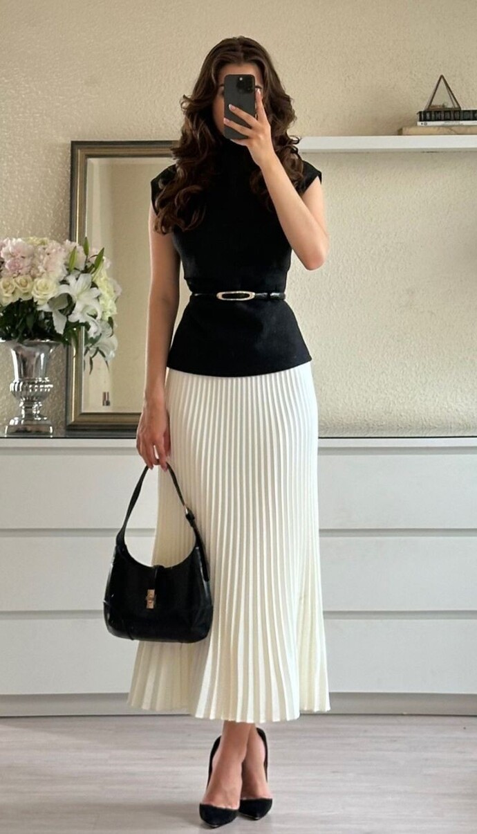 What is your favourite style on a woman?