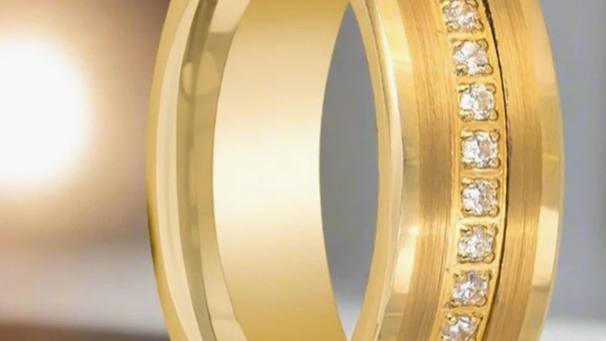 Which ring should my cousin get for an engagement ring?