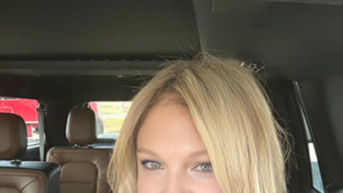 Is the adult hair bow fad still in style?