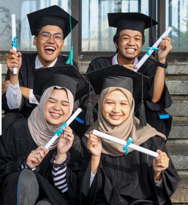 Is study engineering in India an impossible task?