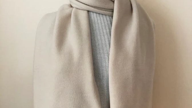 What is the best material for a scarf?