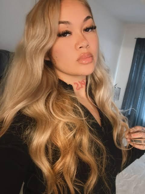 What do you think is her ancestral background?