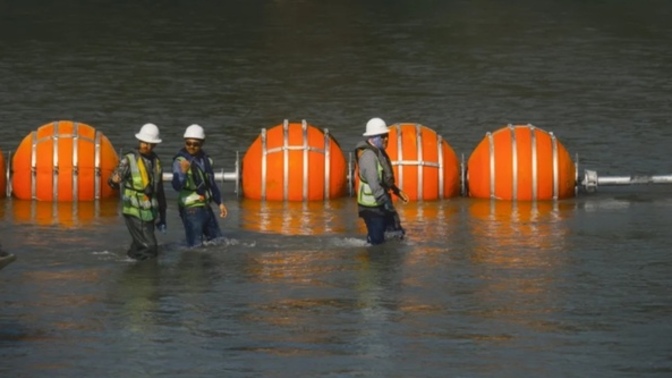 Help settle a bet: Do border barriers make it easier or harder to cross the border?
