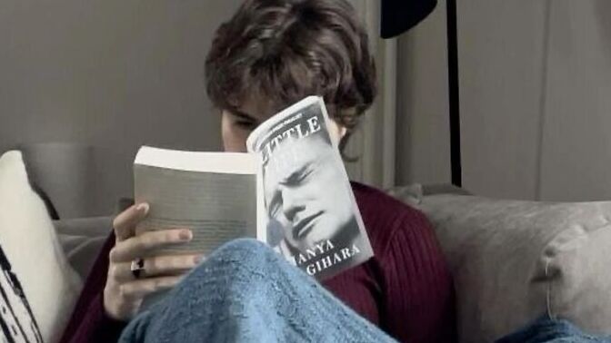 Girls, Do you like a guy who reads a lot?