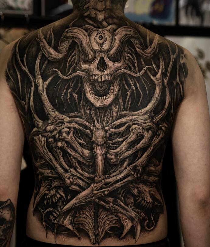 How cool do you think this tatoo is on a scale from 1 to 10?
