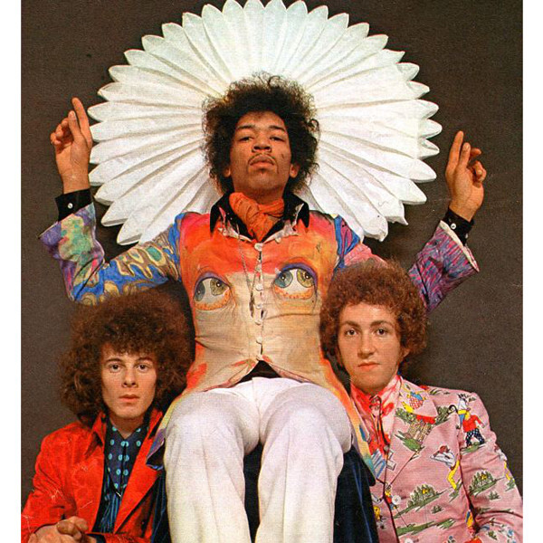 Is it offensive for a white man to have an afro?