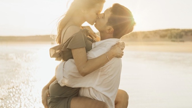 How do past relationships influence the way you love now?
