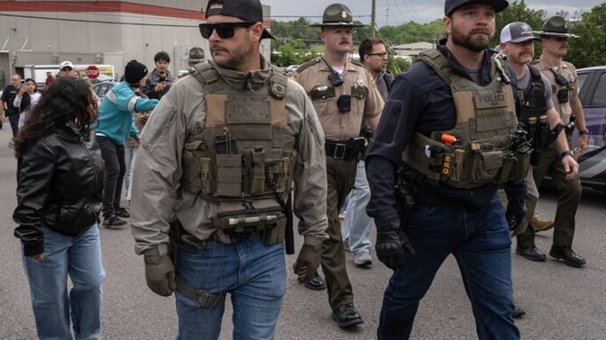 What if ICE agents stopped wearing masks?