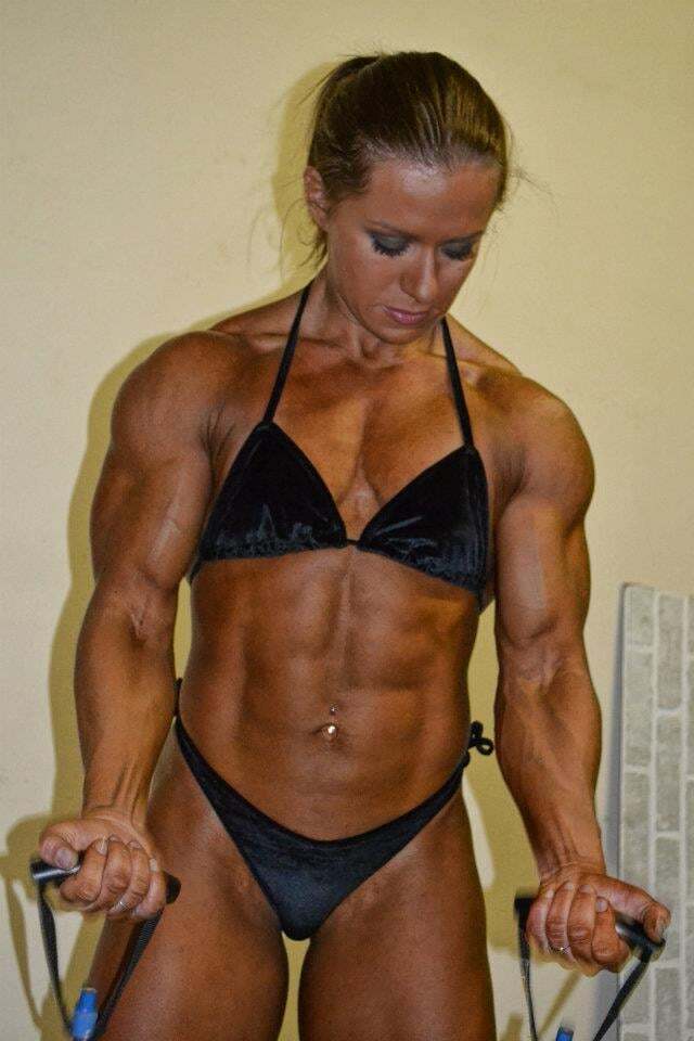 Girls, what do you think of these muscular women would you want to look like this?