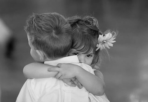 How do expectations influence happiness in relationships?