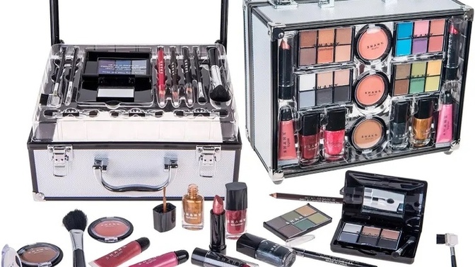 Why are even 12 year old 6th graders so heavily filled with make up?