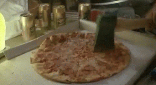 Should we use mini pizza wheels instead of knives to eat pizza?