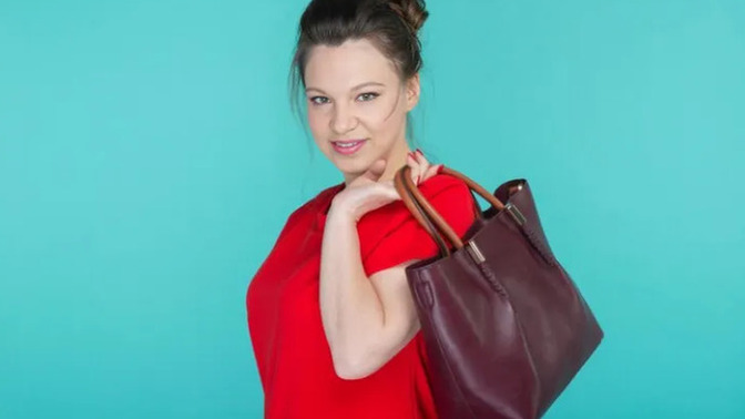 Girls, Does this bag in burgundy clash with a red top?