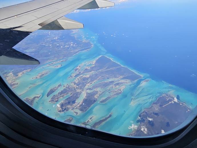 Am I a selfish asshole for leaving my window shade up when the rest of the plane had theirs down?