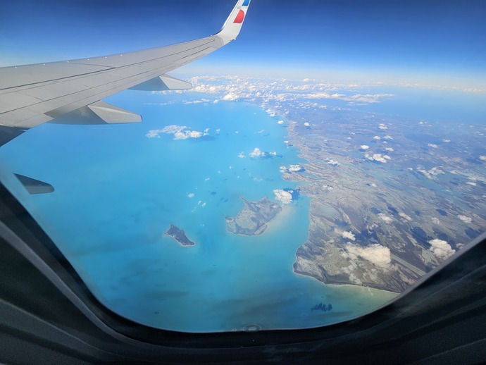 Am I a selfish asshole for leaving my window shade up when the rest of the plane had theirs down?