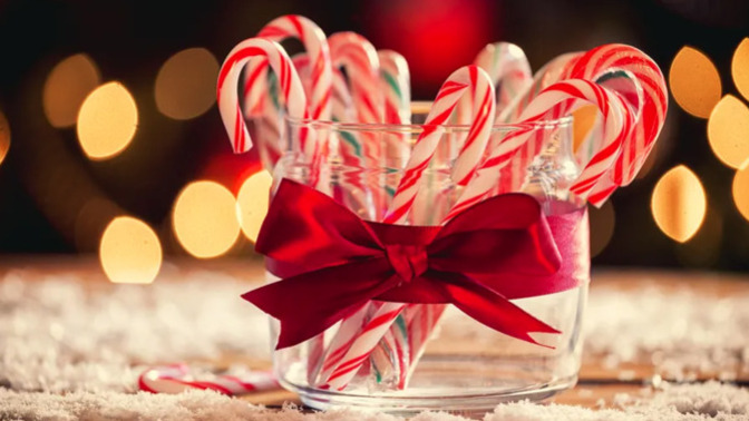 For Candy 🍫 🍭🍬 Lovers, what holiday has your favorite candy? And what's your favorite holiday candy?