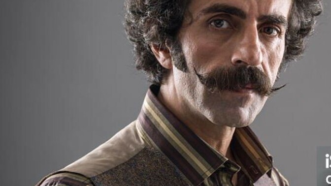 Do you find this retro-looking man physically attractive?