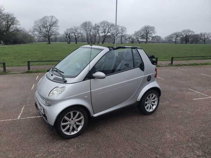 Would you date someone who drives a Smart fortwo?
