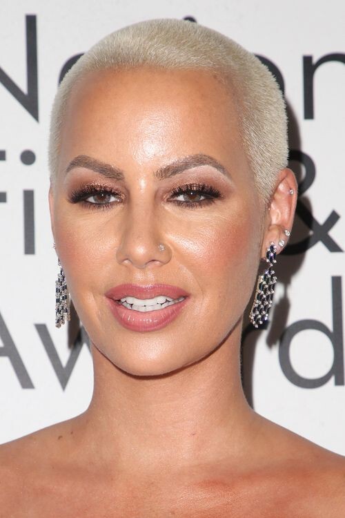 Are there any men who prefer women with buzz cuts?