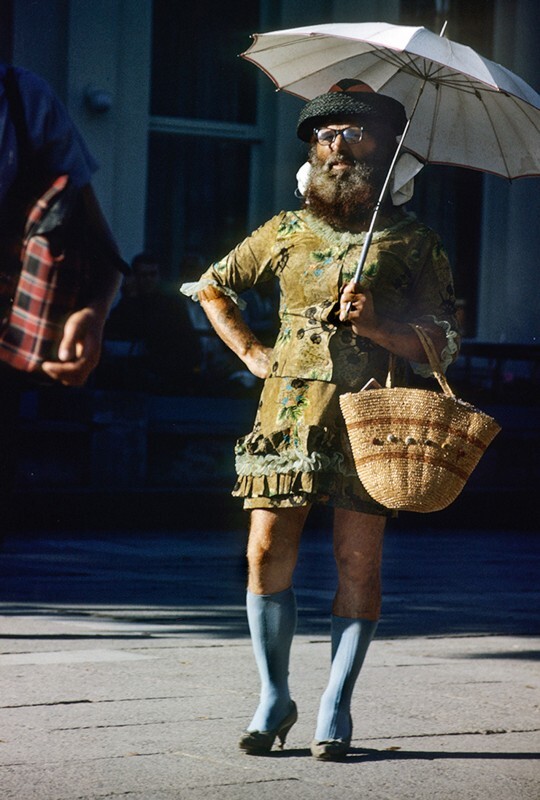 Is It Not Masculine To Use An Umbrella?