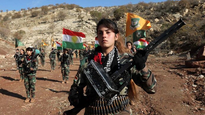Well armed women...