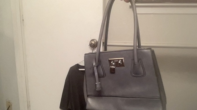 What could I wear with a dark gray bag other than blue, gray, or black?