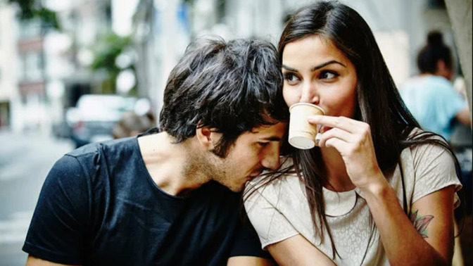 Who do you feel is more persuasive, men or women?