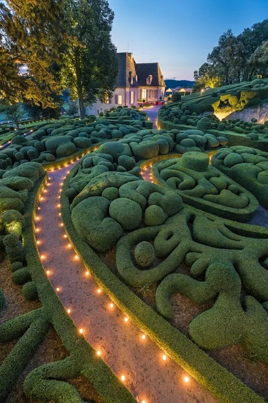 Which of these garden styles do you prefer?