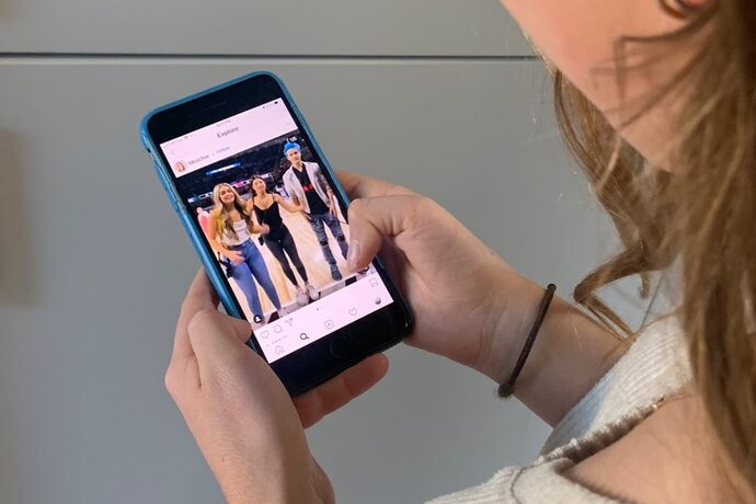 Is it a bad sign the person you are dating still has photos of them and their ex on social media?