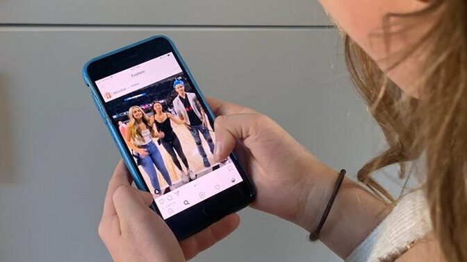 Is it a bad sign the person you are dating still has photos of them and their ex on social media?