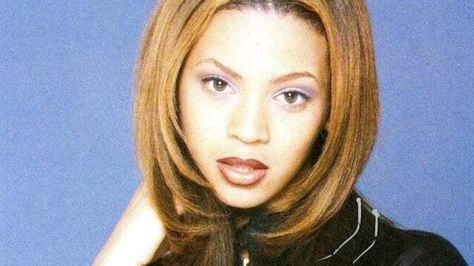 Is Beyoncé naturally unusually good looking without surgery?