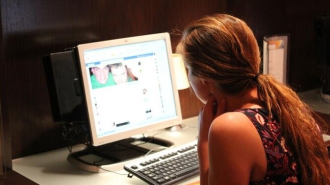 Ever browse gag while at work?