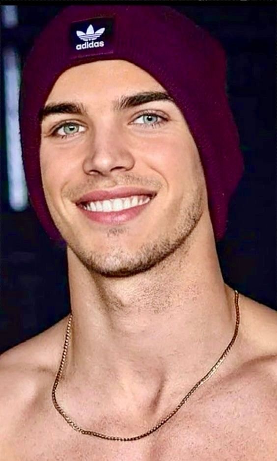 Do most white boys like this only date white girls?